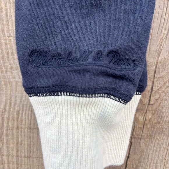 Green Bay Packers Mens Mitchell & Ness Retro Crewneck Sweatshirt Size S Gray NFL - Picture 4 of 10